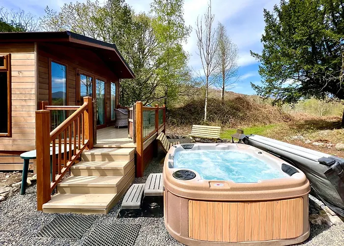 Crake Valley Aldeamento Turístico *